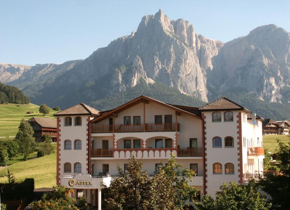 Hotel Castel Oswald Von Wolkenstein Castelrotto Εξωτερικό φωτογραφία